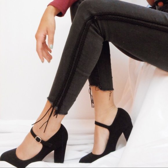 Autumn Ash Black Cropped Jeans - Picture 2 of 5